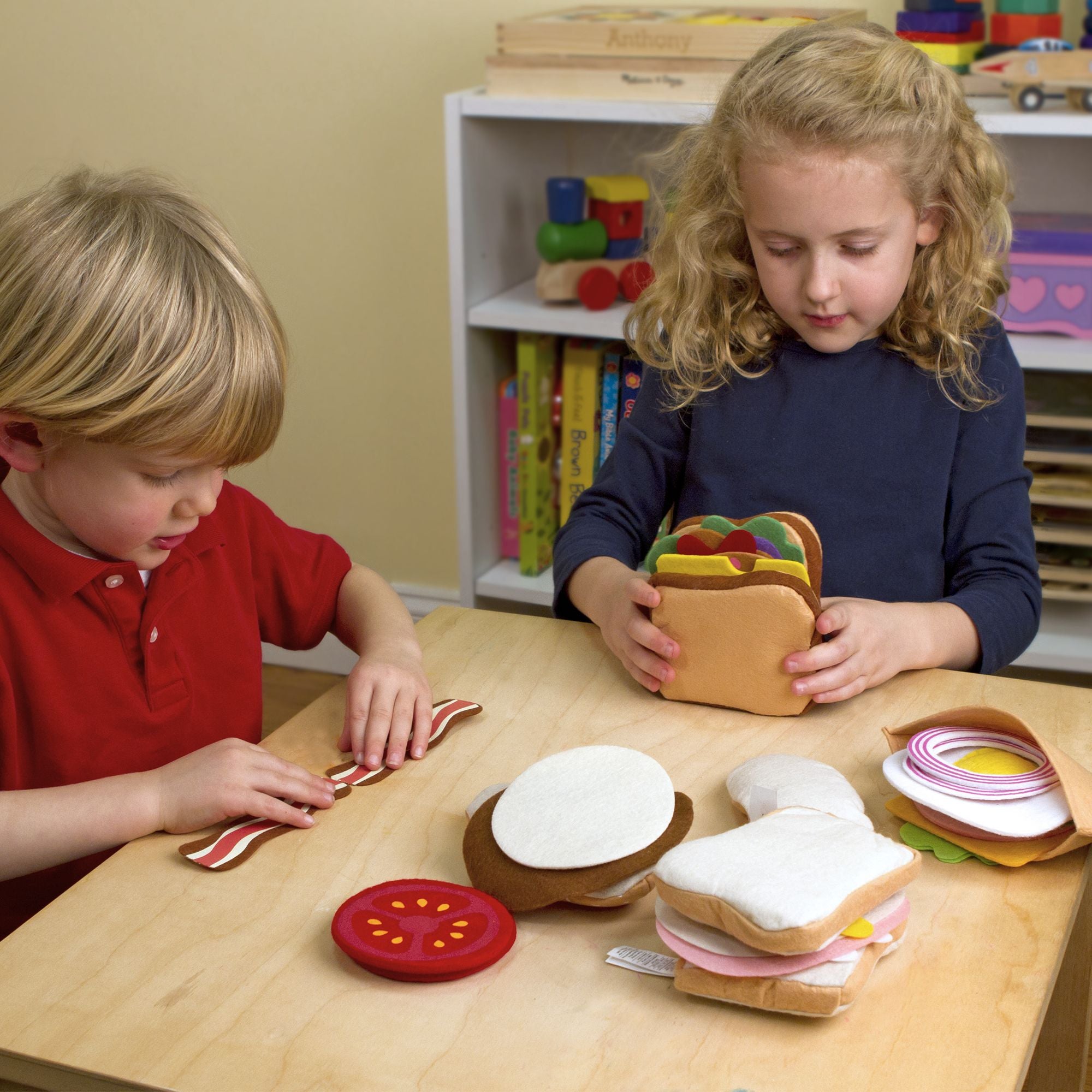  Melissa & Doug Felt Food Mix 'n Match Pizza Play Food